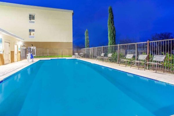 La Quinta Inn Ste Gonzales